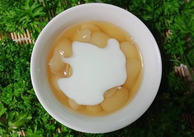 Chè đậu ngự nước cốt dừa lá dứa