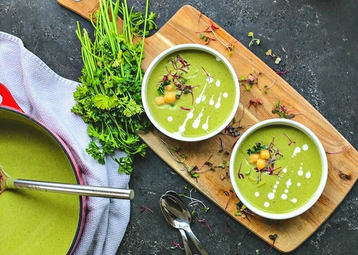 Chế độ ăn súp khoa học giúp duy trì cân nặng và kiểm soát lượng calo nạp vào