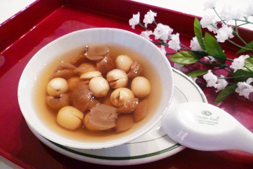 Chè hạt sen khô nhãn nhục truyền thống