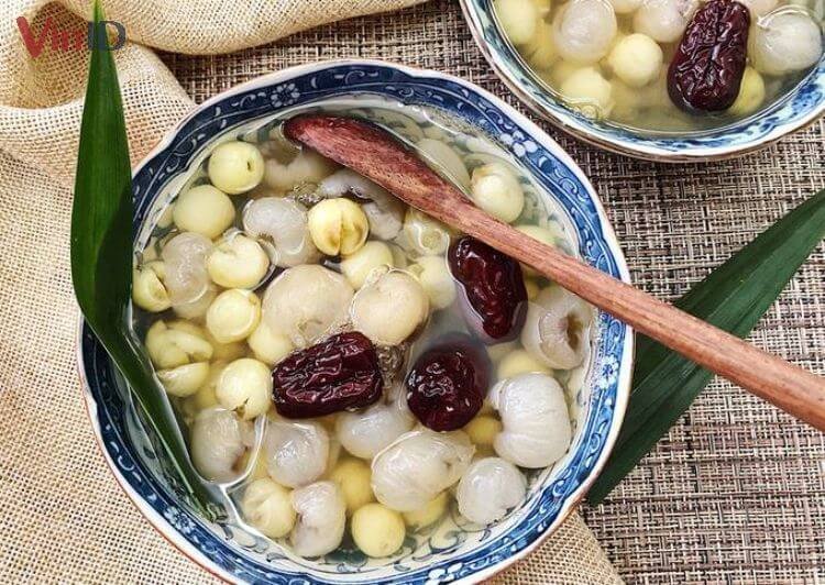 Chè hạt sen long nhãn táo đỏ hoàn chỉnh