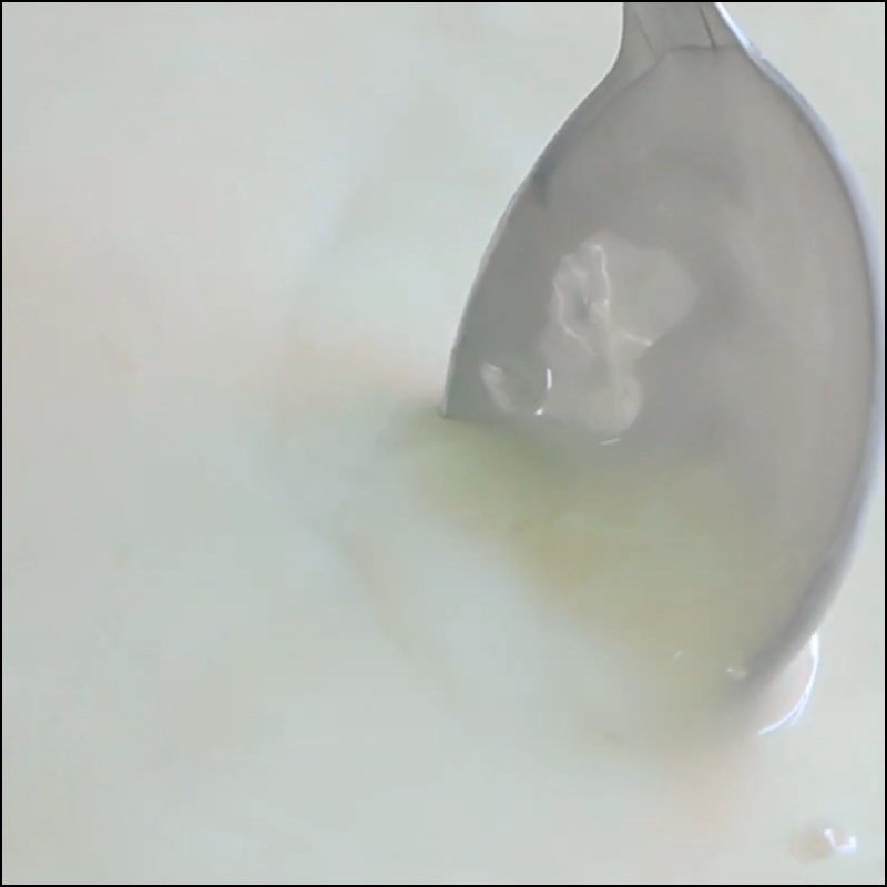 Chén chè đậu đỏ với nếp đã hoàn thành, sẵn sàng thưởng thức