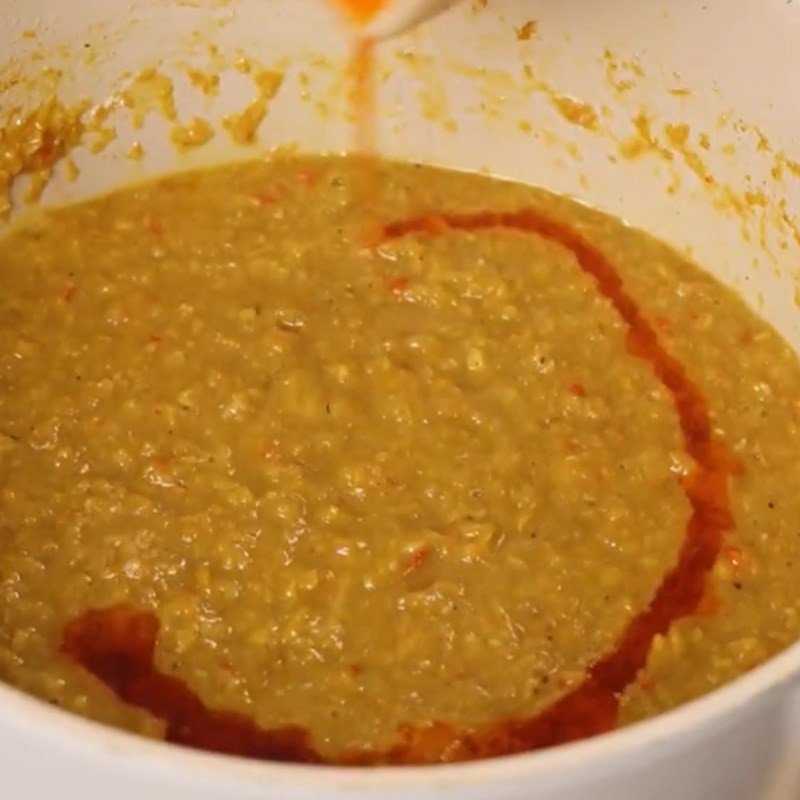 Chẻo cá đang được nấu trên bếp