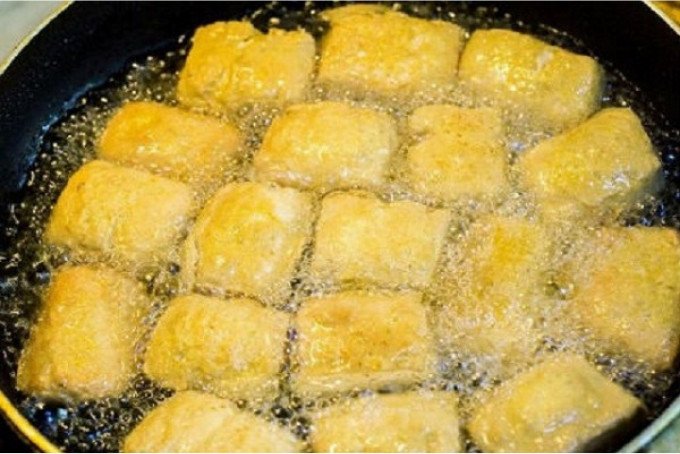 Chiên vàng đậu phụ cho lẩu