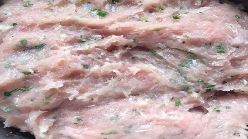 Chọn mua chả cá chiên hợp vệ sinh, chất lượng để đảm bảo sức khỏe khi dùng