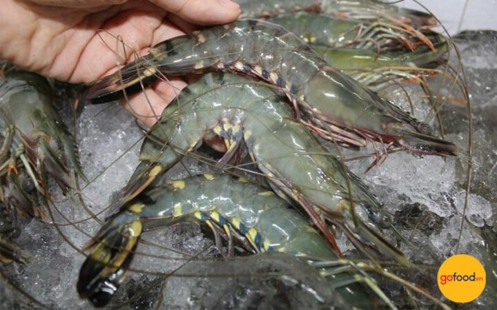 Chọn tôm tươi ngon cho món canh chua rau muống me