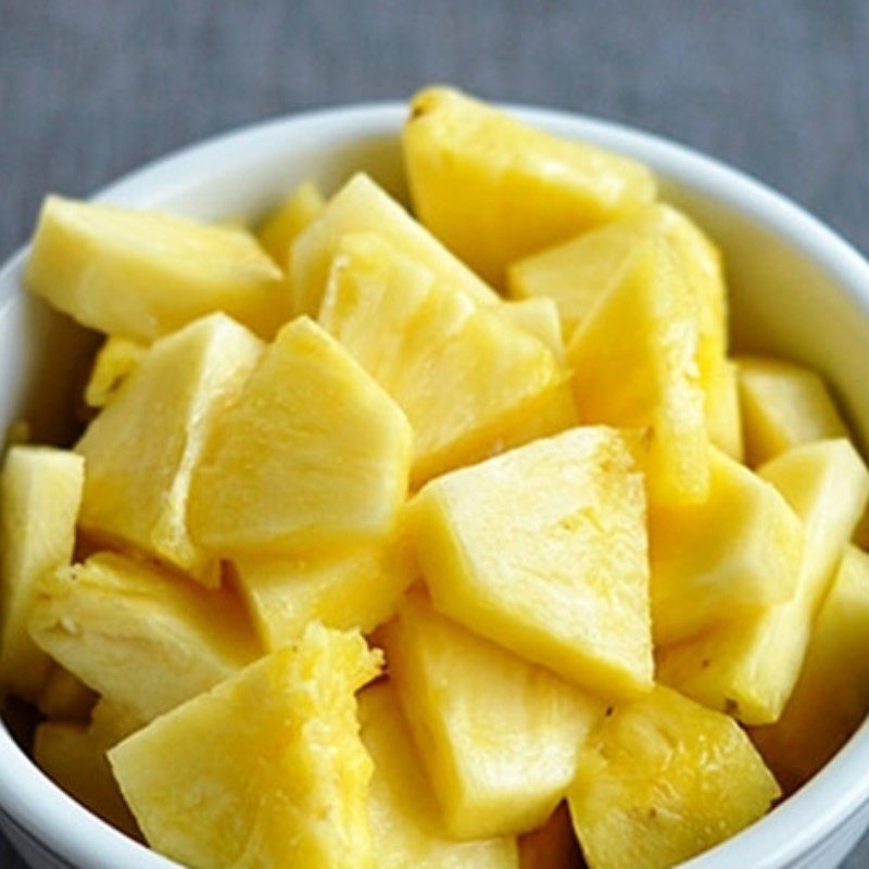 Chuẩn bị rau củ quả cho món bún cá rô miền Bắc