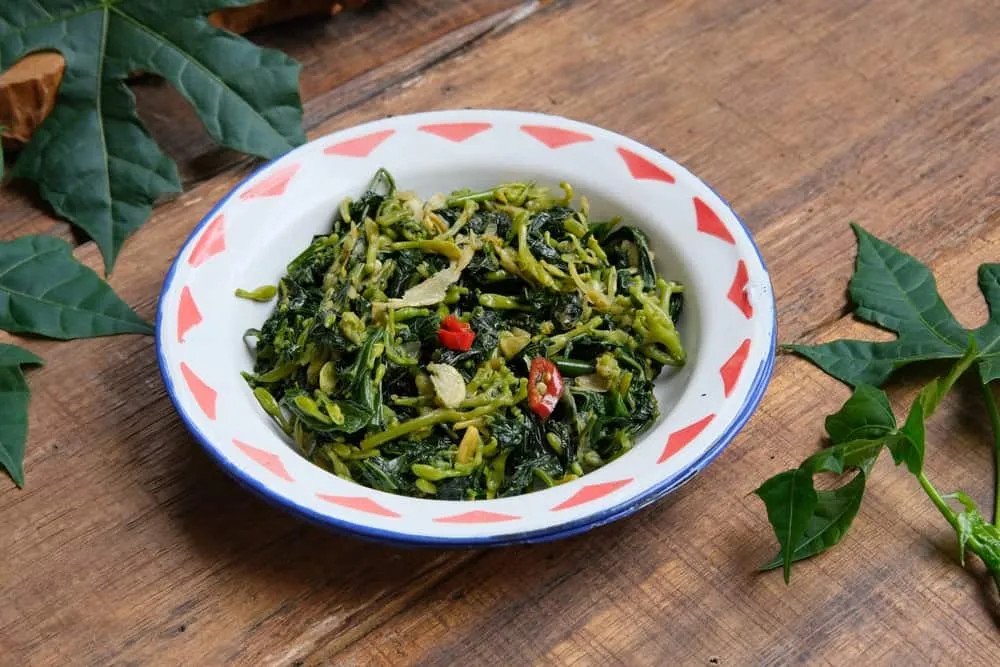 Công thức xào hoa đu đủ đực với tỏi