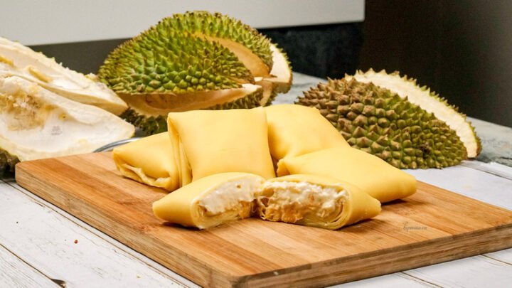 Crepe sầu riêng hấp dẫn với nhân kem sầu riêng