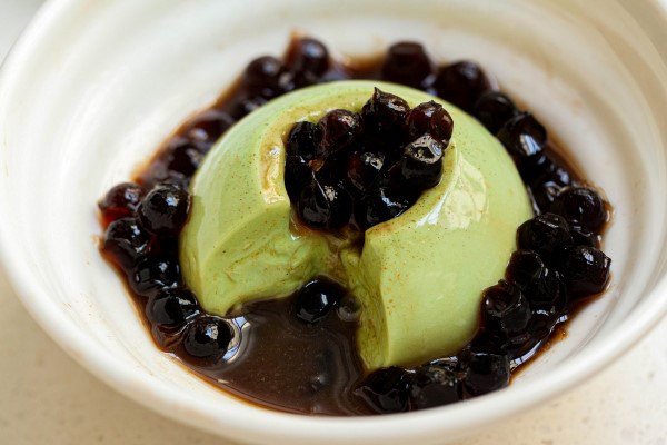 Đậu hũ Singapore lá dứa mềm mịn, mát lạnh sau khi đông