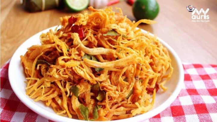 Đĩa khô gà lá chanh thơm ngon