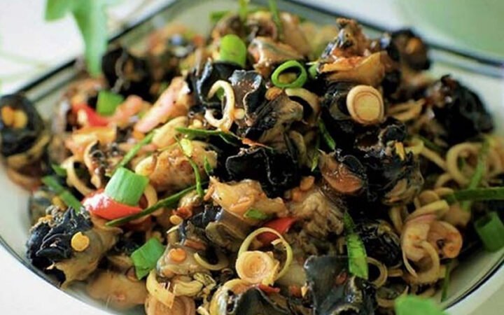 Đĩa ốc bươu xào sả ớt thơm lừng, một cách xào ốc ngon dễ làm