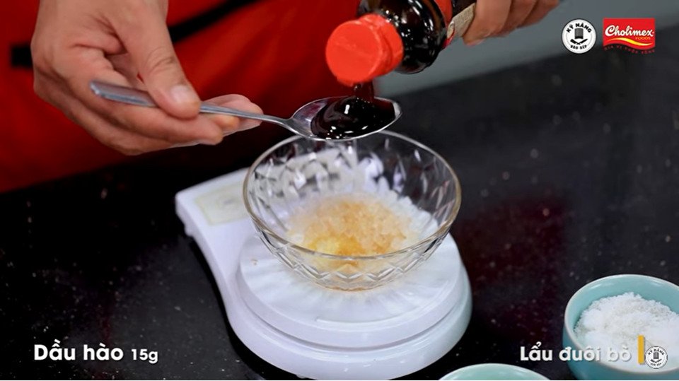 Đo lường gia vị chuẩn xác cho công thức lẩu đuôi bò