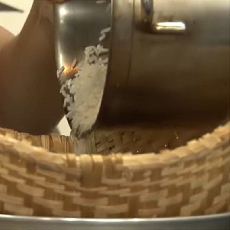 Đồ xôi nếp mềm dẻo bằng xửng hấp