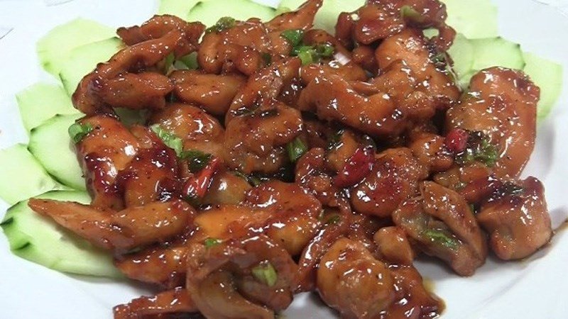 Gà kho tiêu đậm đà