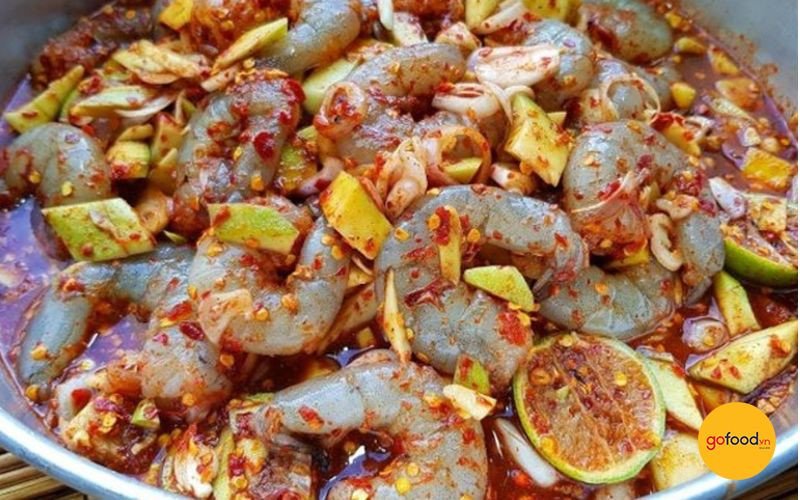 gỏi tôm sống kiểu Thái chua ngọt