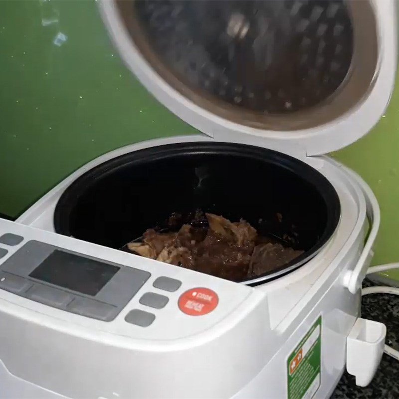 Hầm sườn bò bằng nồi áp suất để có món sườn bò ngon