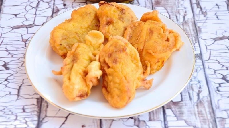 Hình ảnh chuối chiên tự làm tại nhà, tươi ngon và đảm bảo dinh dưỡng, giúp kiểm soát tốt lượng calo.