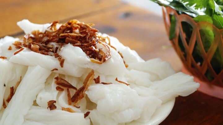 Hình ảnh minh họa việc tiêu thụ bánh ướt có thể dẫn đến tăng cân nếu không kiểm soát lượng calo