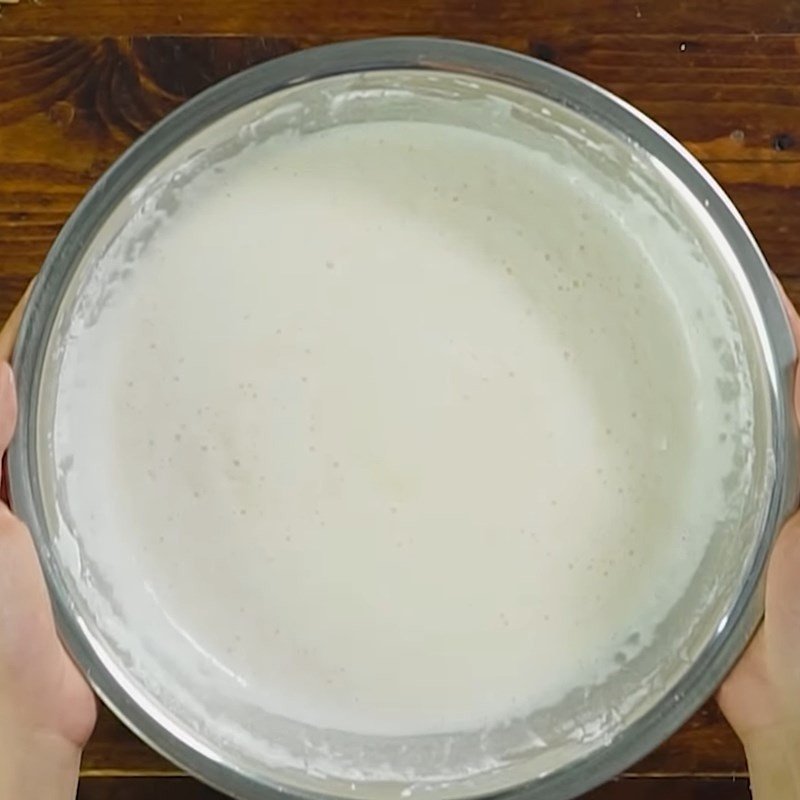 Hỗn hợp bột bánh bò sau khi ủ lần 2