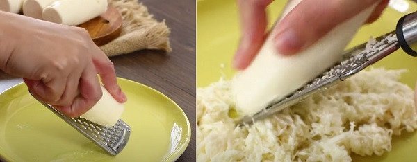 Hỗn hợp sắn tươi và nước cốt dừa đang được xay nhuyễn trong máy xay sinh tố