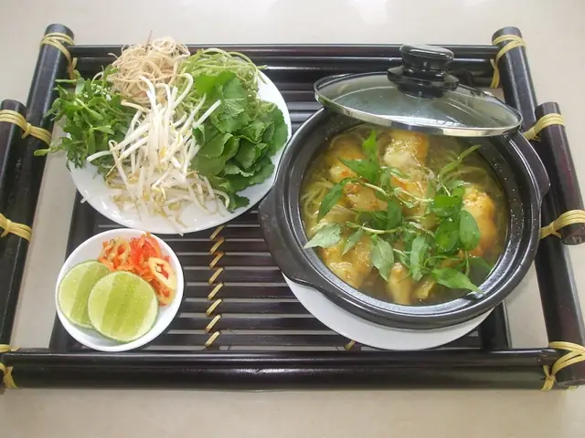 Hướng Dẫn Chi Tiết Cách Nấu Bún Cá Ngon Chuẩn Vị Miền Tây Tại Nhà Hướng Dẫn Chi Tiết Cách Nấu Bún Cá Ngon Chuẩn Vị Miền Tây Tại Nhà