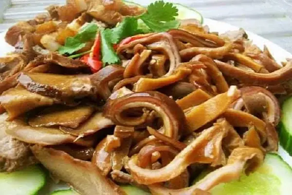 Hướng dẫn chi tiết cách nấu phá lấu lòng heo