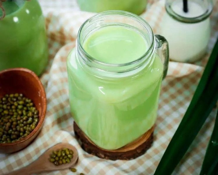 Hướng dẫn nấu nước đậu xanh nước cốt dừa đơn giản tại nhà