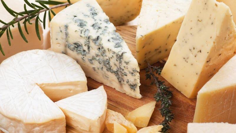 Khi ăn cream cheese, cần kết hợp vận động và tìm hiểu cream cheese bao nhiêu calo