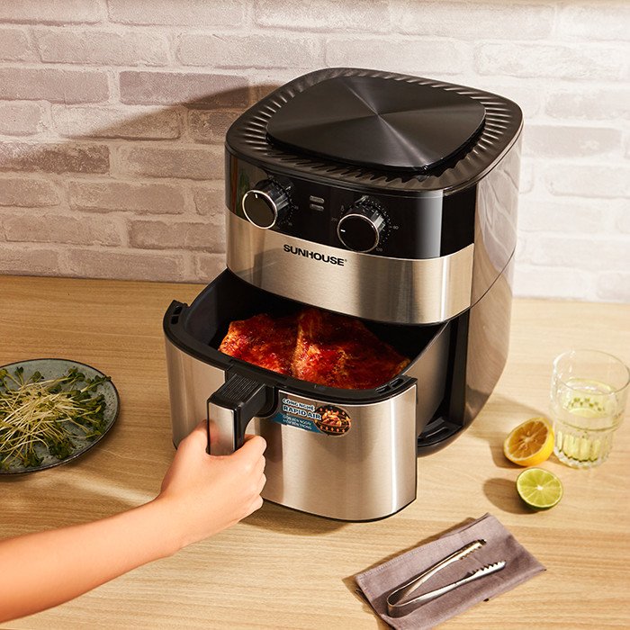 Khi làm món thịt bò nướng nồi chiên không dầu với sốt BBQ, nên để nhiệt độ 200 độ C trong lần lượt 5 phút và 7 phút