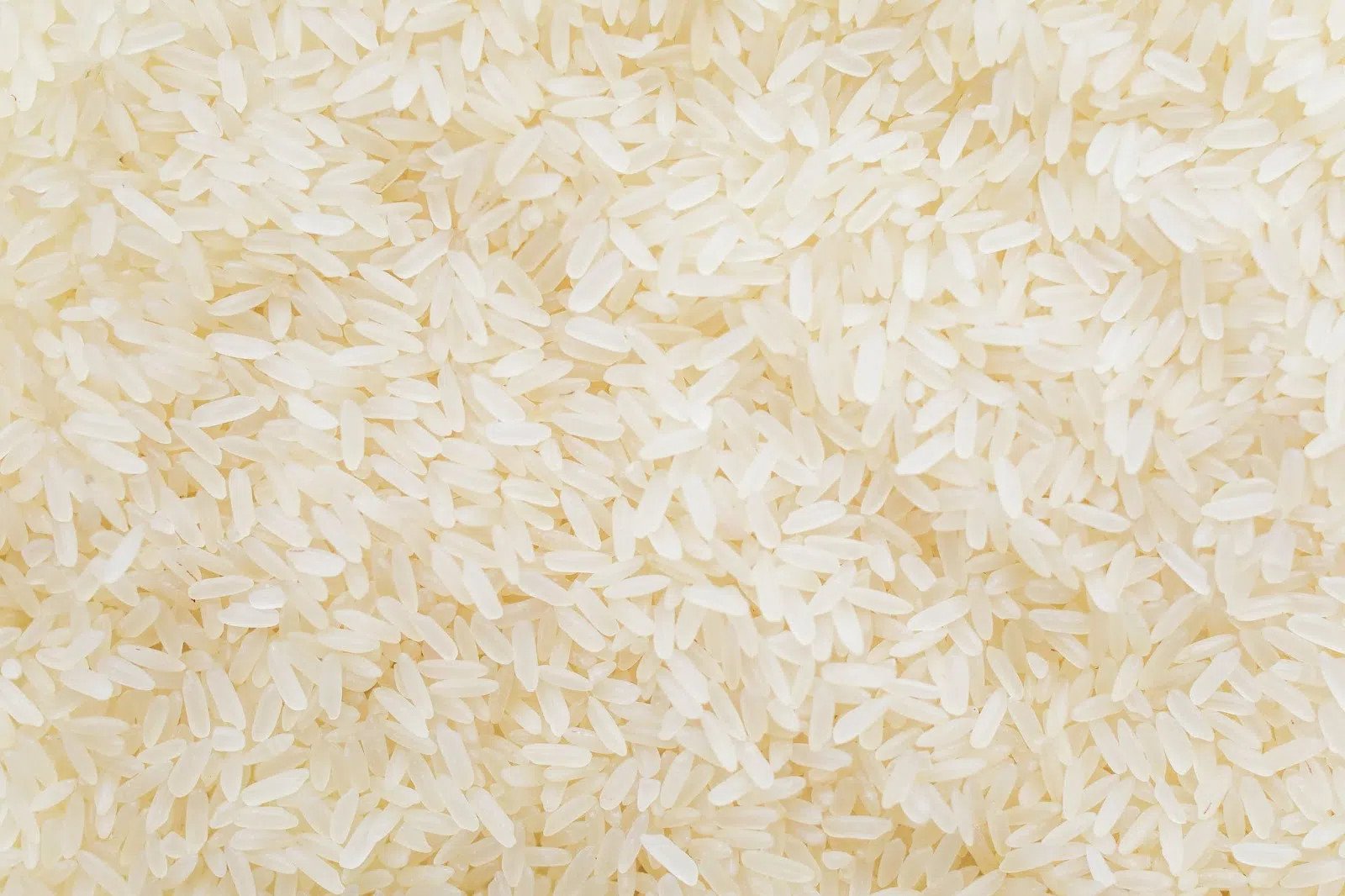 Kiểm soát lượng calo cơm trắng để tránh tăng cân