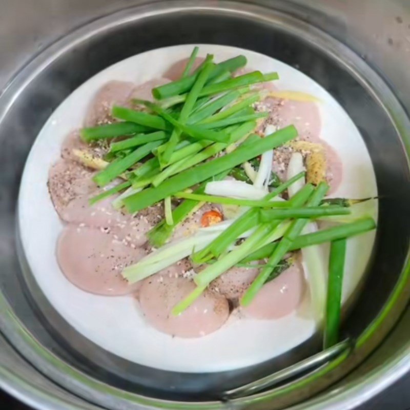 Kiểm tra kê gà sau khi hấp