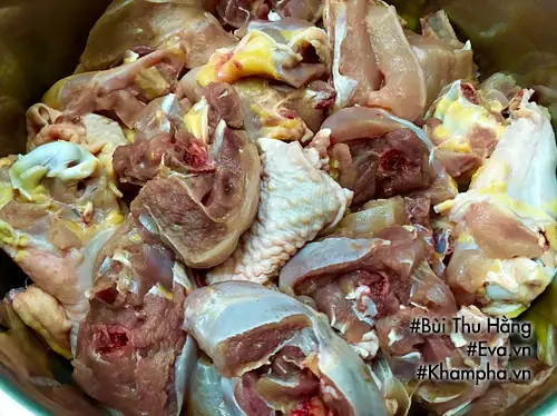 Hướng dẫn chi tiết cách nấu lẩu gà rượu nếp ngon chuẩn vị tại nhà