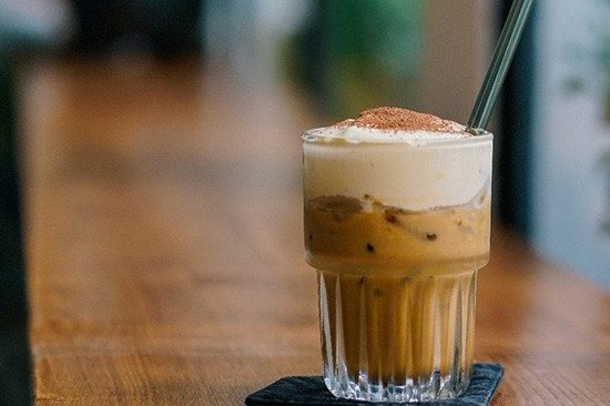 lợi ích và rủi ro của cà phê muối