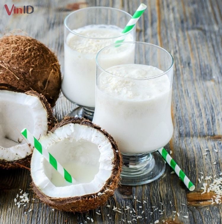 Ly sinh tố dừa sáp sánh mịn giải nhiệt ngày hè