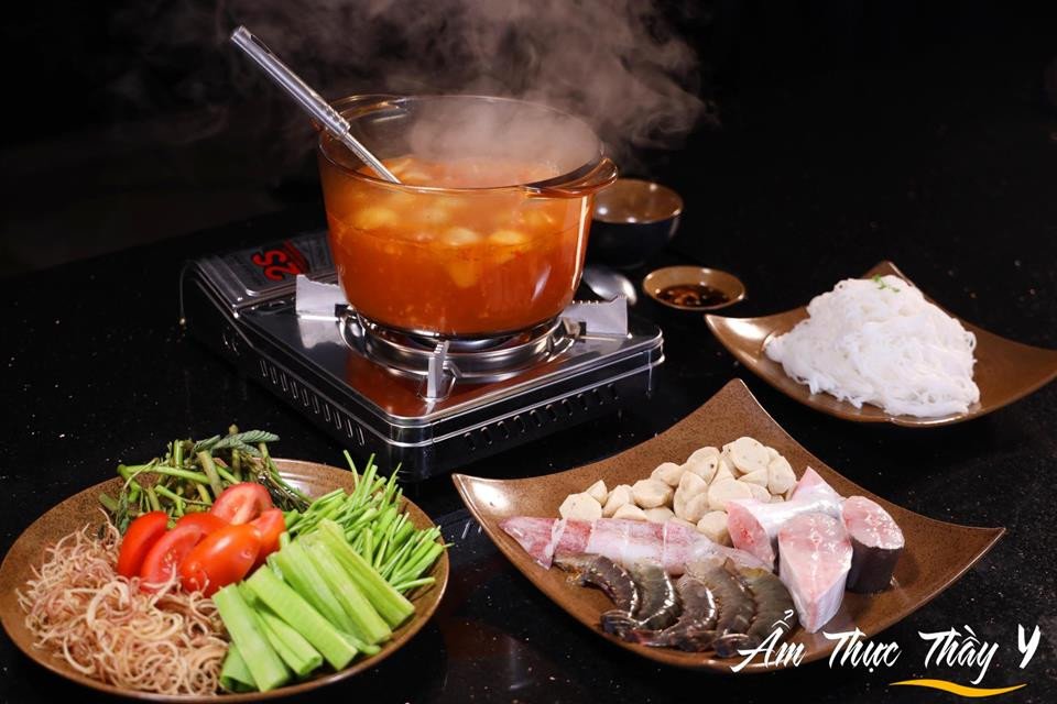 Mâm lẩu Thái nóng hổi đã sẵn sàng thưởng thức