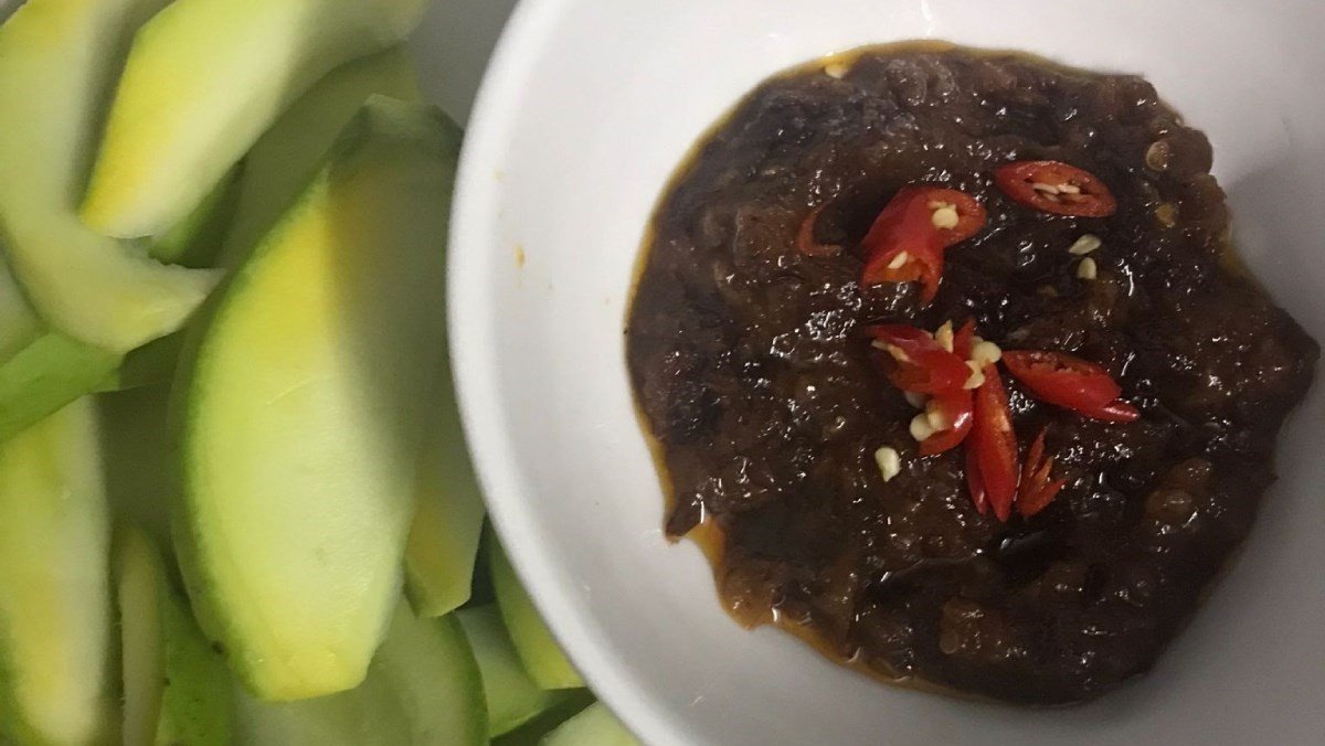 Mắm ruốc xào ăn xoài công thức đặc biệt