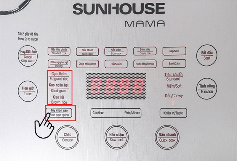 Màn hình điều khiển của nồi cơm điện tử SUNHOUSE với các chế độ tùy chỉnh cho gạo và khẩu vị, tiện lợi khi nấu xôi bắp Mỹ