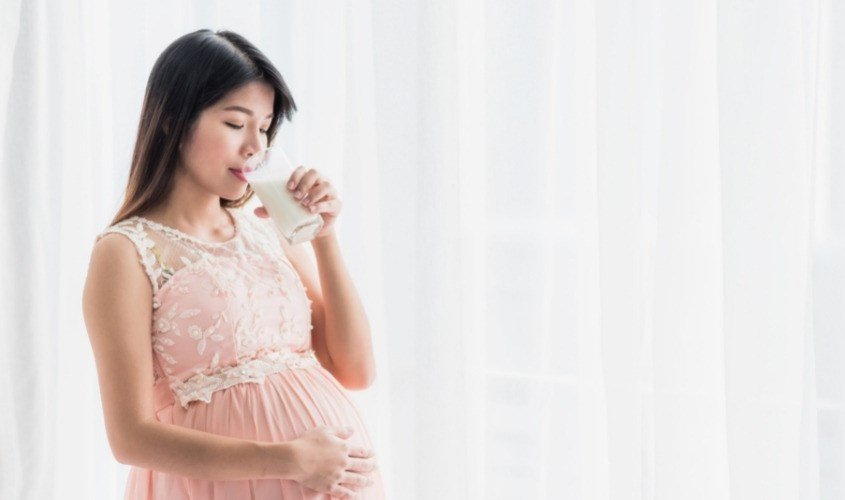 Mẹ bầu có thể dùng sữa đậu nành Fami để bổ sung dinh dưỡng