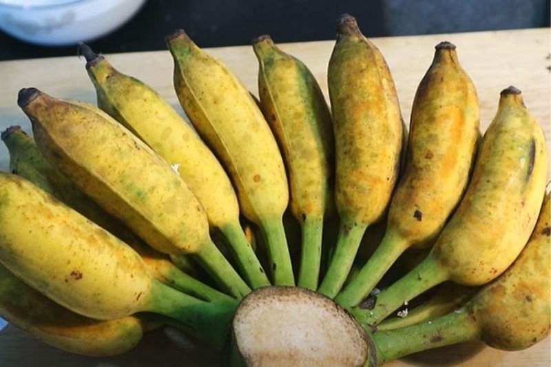 Mẹo chọn chuối chín để làm bánh chuối chiên với bột mì