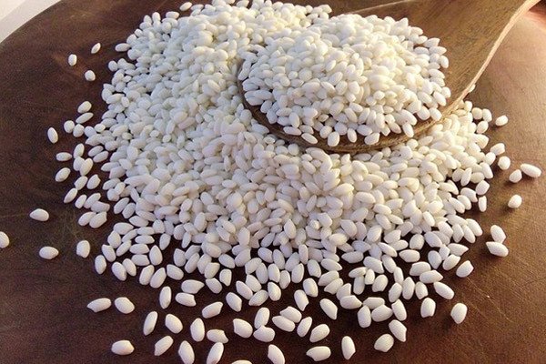 Mẹo chọn hạt nếp hoa vàng ngon và chuẩn để làm món xôi đậu phộng dẻo thơm.