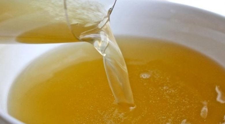 Mẹo hay để có cách nấu nước dùng xương heo trong veo