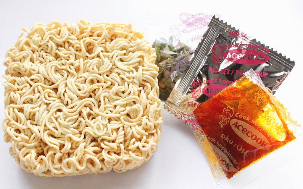 Mì 3 Miền tôm hùm, một thương hiệu khác để tham khảo về lượng calo so với 1 gói mì Kokomi