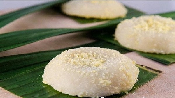 Món bánh nếp nhân đậu xanh béo bùi từ bột nếp