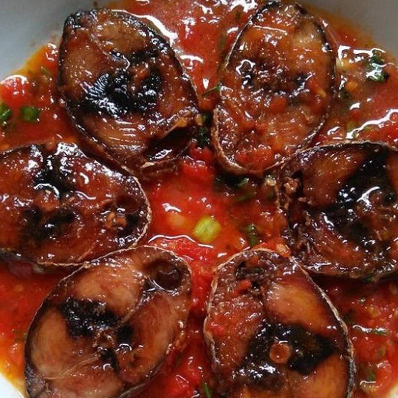 món cá ngừ kho cà chua ngon miệng