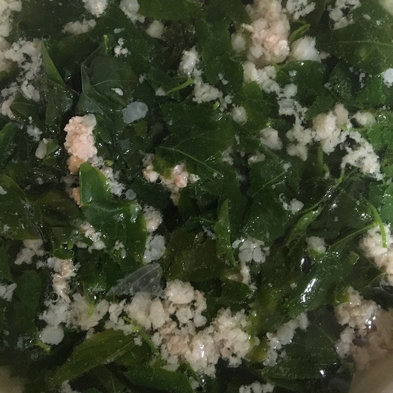 Món canh rau ngót thịt băm bổ dưỡng, nóng hổi, phù hợp với mọi bữa cơm gia đình