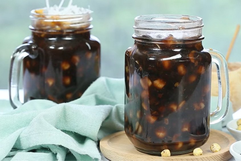 Món chè đậu đen nước cốt dừa hạt sen bùi béo tốt cho sức khỏe
