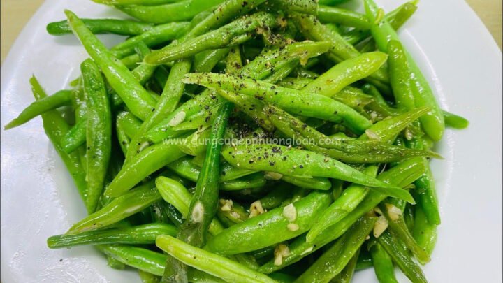 Món đậu que xào tỏi thơm lừng, hấp dẫn, minh họa cách xào đậu que đơn giản