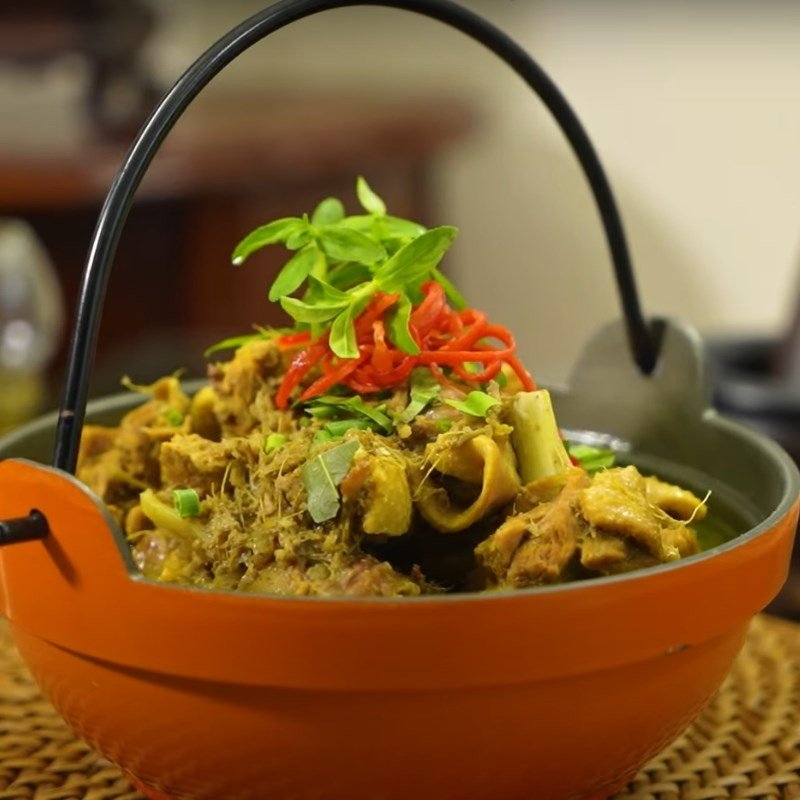 Món giả cầy ngan hoàn chỉnh, nóng hổi và hấp dẫn, sẵn sàng thưởng thức