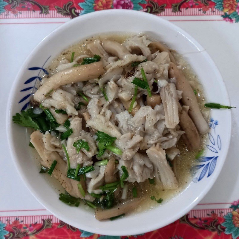 Món nấm mối xào tỏi chay thành phẩm