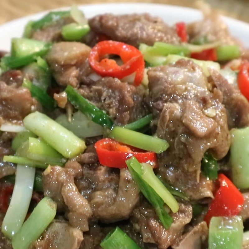 Món vịt hầm bia thành phẩm hấp dẫn và thơm ngon